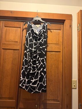 Black and White Patterned Sleeveless Dress - Michael Kors